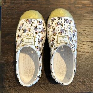 Girls Native Jefferson Shoes | Disney x Native
